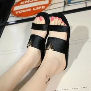 2016 New Louis vitton women Slippers in horse hair