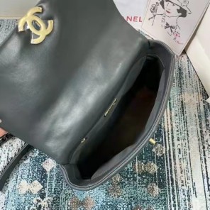 2021 chanel 19 flap bag