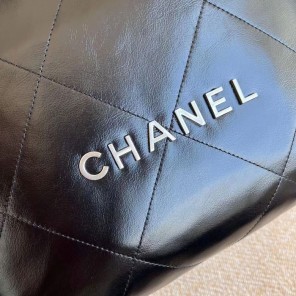 2022 Chanel 22 Small Handbag