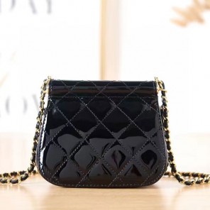 2022 Chanel CLUTCH WITH CHAIN