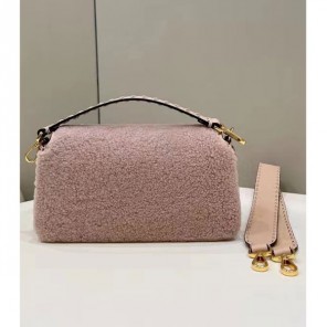 2022 Fendi Baguette