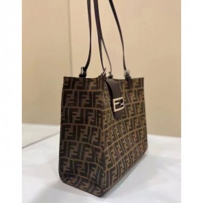 2022 Fendi shoulder