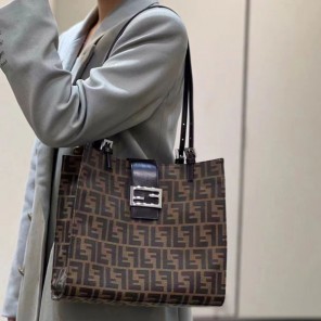 2022 Fendi shoulder