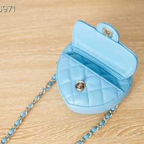 2022 chanel Heart Zipped Arm Coin Purse