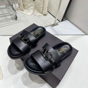 2023 Valentino women shoes
