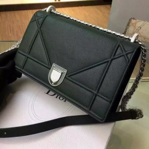 Diorama flap bag