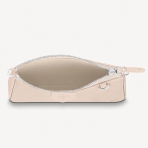 EASY POUCH ON STRAP