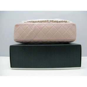 Chanel lambskin leather Pink Flap bag with Gold chain