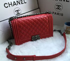 2016 LE Boy Chanel Flap Shoulder Bag Sheekskin Leather A67086 Red with Silver