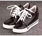 2016 Mcqueen women Casual shoes in Calfskin leather MCQ0090