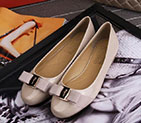 2017 Ferragamo women Flat shoes in Patent leather LFWS0156