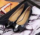 2017 Ferragamo women Flat shoes in Patent leather LFWS0154