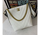 2018 Chanel Hobo Handbag A57573