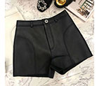 2018 Chanel Shorts in leather CC0065