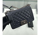 2018 Le Boy Chanel Flap Shoulder Bag A67085