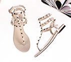 2018 Valentino women Flat Sandal in Calfskin with rivet VN0553