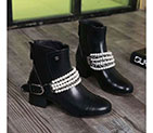 2018 chanle women boots in Calfskin