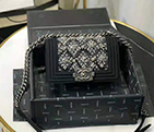 2019 Le Boy Chanel Flap Shoulder Bag A67085