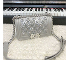 2019 Le Boy Chanel Flap Shoulder Bag A67085