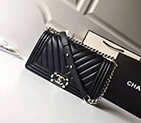2019 Le Boy Chanel Flap Shoulder Bag