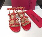 2019 Valentino women Flat shoes VN0672