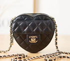 2022 chanel Heart Clutch With Chain