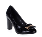 lousi vutton shoes with black