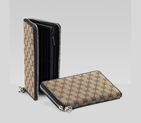 continental wallet with interlocking G charm 233026 F4C7N 9769
