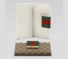 continental wallet with engraved gucci script logo 181672 F4FOG 8420