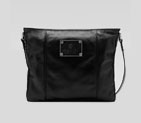 medium messenger bag with gucci crest trademark