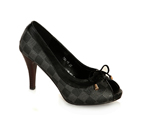 lousi vutton shoes with black