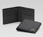 bi-fold wallet with interlocking G detail