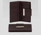 continental wallet with engraved gucci script logo 181668 BER2G 2145