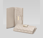 continental wallet with engraved logo detail 212089 A0V1G 9022