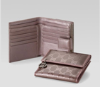 flap french wallet with interlocking G detail
